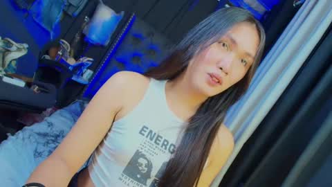 yuricah online show from January 28, 4:50 am