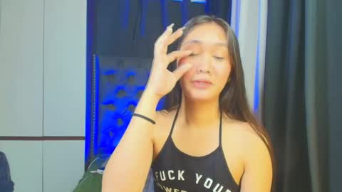 yuricah online show from February 26, 5:57 am