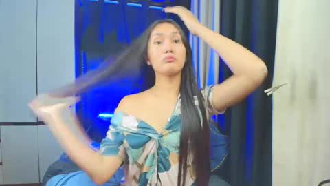 yuricah online show from November 24, 2:10 am