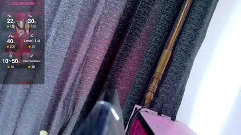 Inori Independent model online show from April 1, 6:05 pm