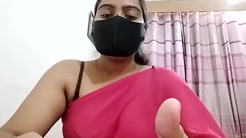 himuhimu22 online show from December 16, 8:15 pm