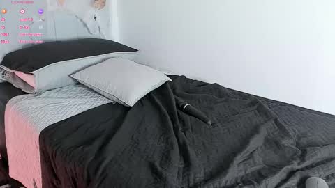 Hinazuru online show from October 16, 7:35 pm