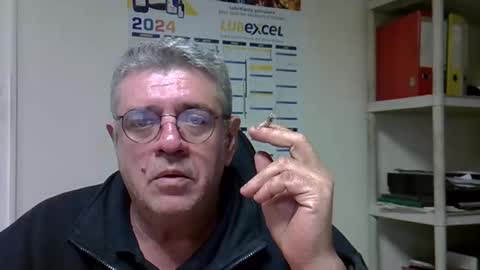 hippo online show from December 17, 4:43 pm