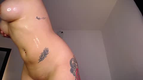 H A N N A H online show from February 7, 1:47 am