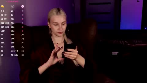 Mary online show from October 14, 7:17 pm