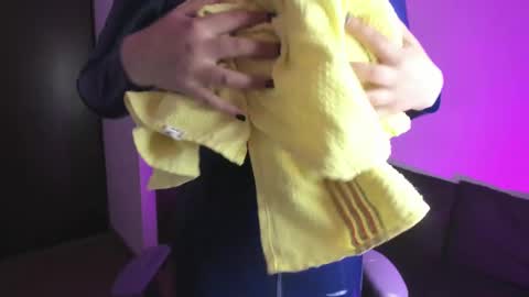 Hitomi Arata online show from February 25, 4:04 pm