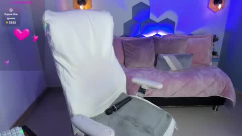 Hiyori  online show from February 3, 2:53 am