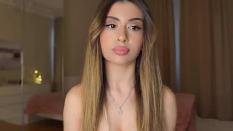 Moni Monica online show from February 22, 8:18 am