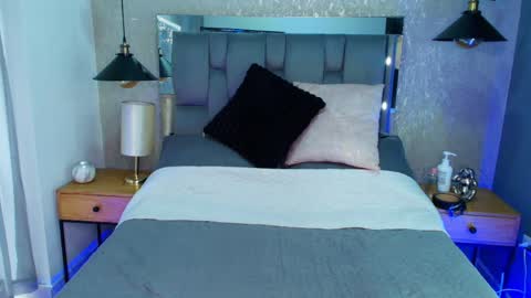 Holland online show from April 9, 1:17 pm