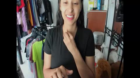holly... online show from May 11, 4:26 pm