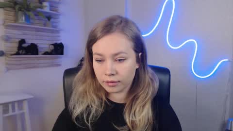 Holly online show from March 10, 12:28 am