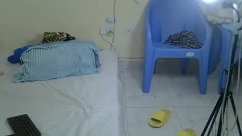 Snapshot of holly_molly11 chatting on September 14, 12:06 pm holly molly11 online show from September 14, 12:06 pm