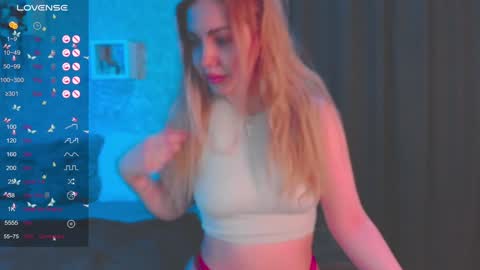 holly_molly8 online show from January 23, 7:07 pm