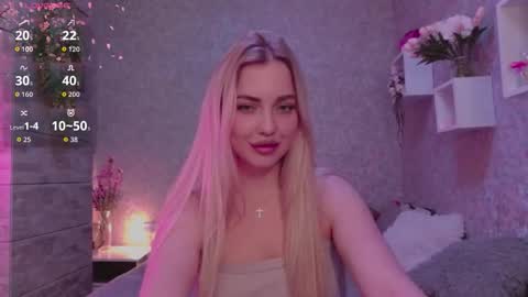 holly_molly8 online show from September 24, 8:04 pm