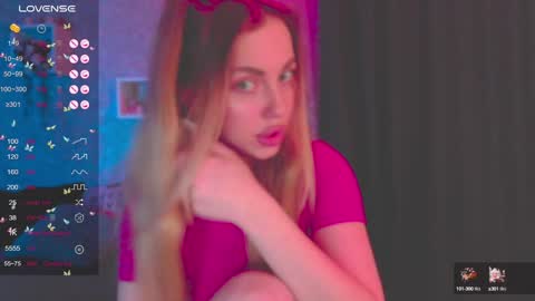 holly_molly8 online show from January 25, 10:07 pm