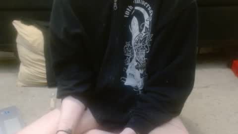 Holly Hawkes online show from September 27, 1:25 am