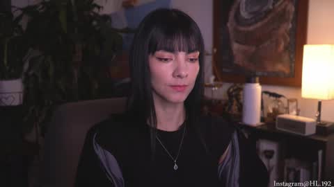 Holly Linder online show from February 1, 2:08 am