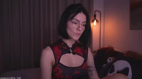 Holly Linder online show from July 16, 2:15 am