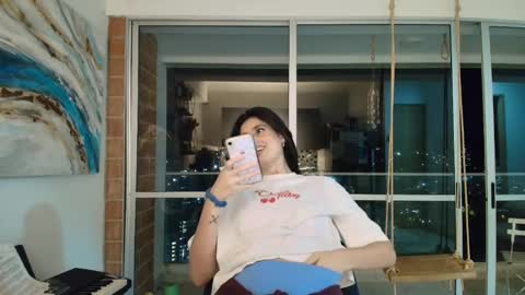 hollyshit_ online show from October 7, 11:56 pm