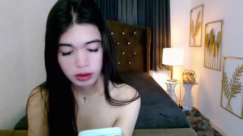 yumi online show from March 19, 10:43 am