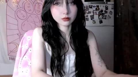 Ho Lee Sheet online show from March 15, 4:54 pm