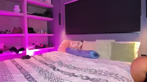 Kira Purrr online show from November 23, 1:20 pm