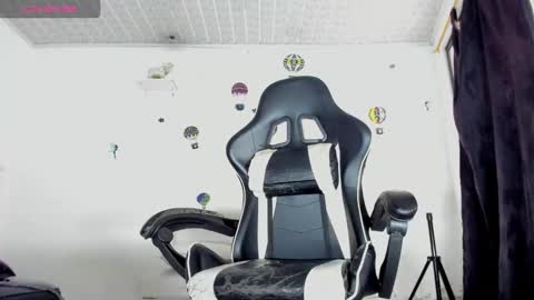 Holly online show from October 30, 3:12 pm