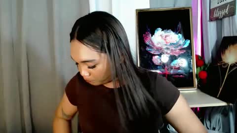 Bella online show from May 5, 10:26 pm