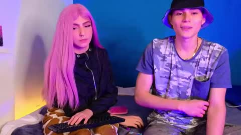      online show from March 5, 10:54 pm