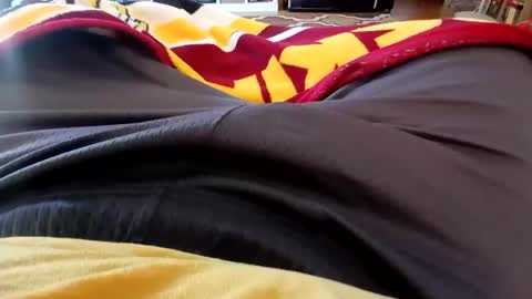 holycannoli123 online show from October 16, 2:28 pm