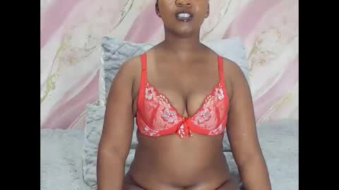 holyhoneydoll online show from May 24, 2:56 pm