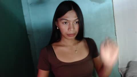 yoshi online show from April 6, 11:44 am