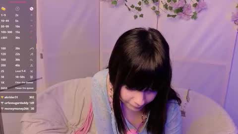 May online show from November 20, 5:10 pm