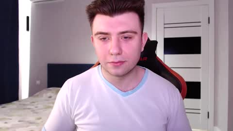 Wolfy online show from March 13, 5:54 am