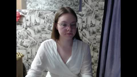 Lina online show from September 28, 4:27 pm