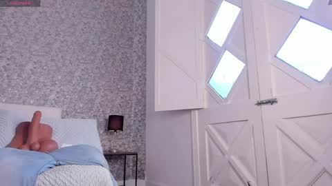 honey_sweet777 online show from May 6, 9:10 pm