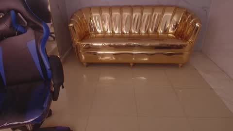 HONEY  online show from November 23, 1:20 pm