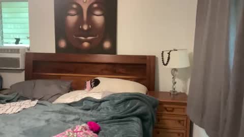 honeybun_z online show from March 23, 12:59 am