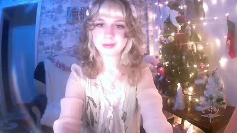 Lucille online show from December 29, 8:15 pm
