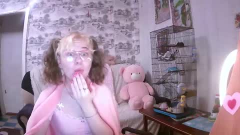 Lucille online show from February 18, 8:58 pm