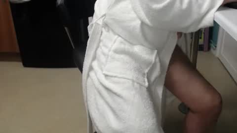 honeymaster290 online show from December 13, 8:47 pm