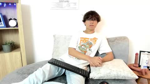 honeymoon_sariel online show from September 11, 8:10 pm