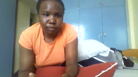 Honeymuny online show from November 1, 9:30 am