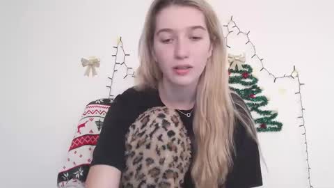 honeyveil online show from January 19, 1:21 pm