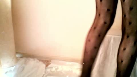 honeyy_bun online show from April 27, 8:34 am