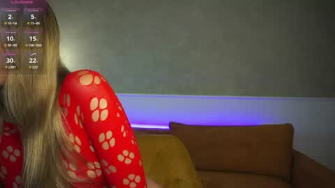 Lili online show from July 14, 4:34 pm