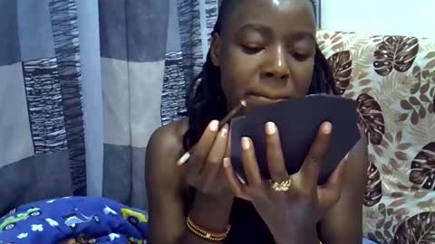 Leila online show from June 9, 1:55 pm
