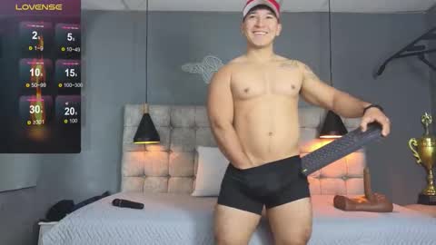 horny_nick18 online show from November 18, 1:14 pm