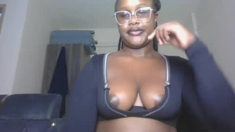 Lucy online show from July 1, 6:38 pm