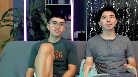 Alex and Camilo online show from May 26, 3:07 pm